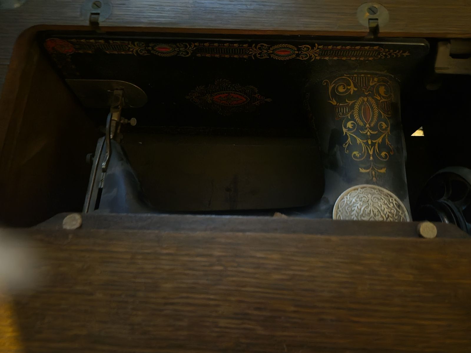 Main image 4