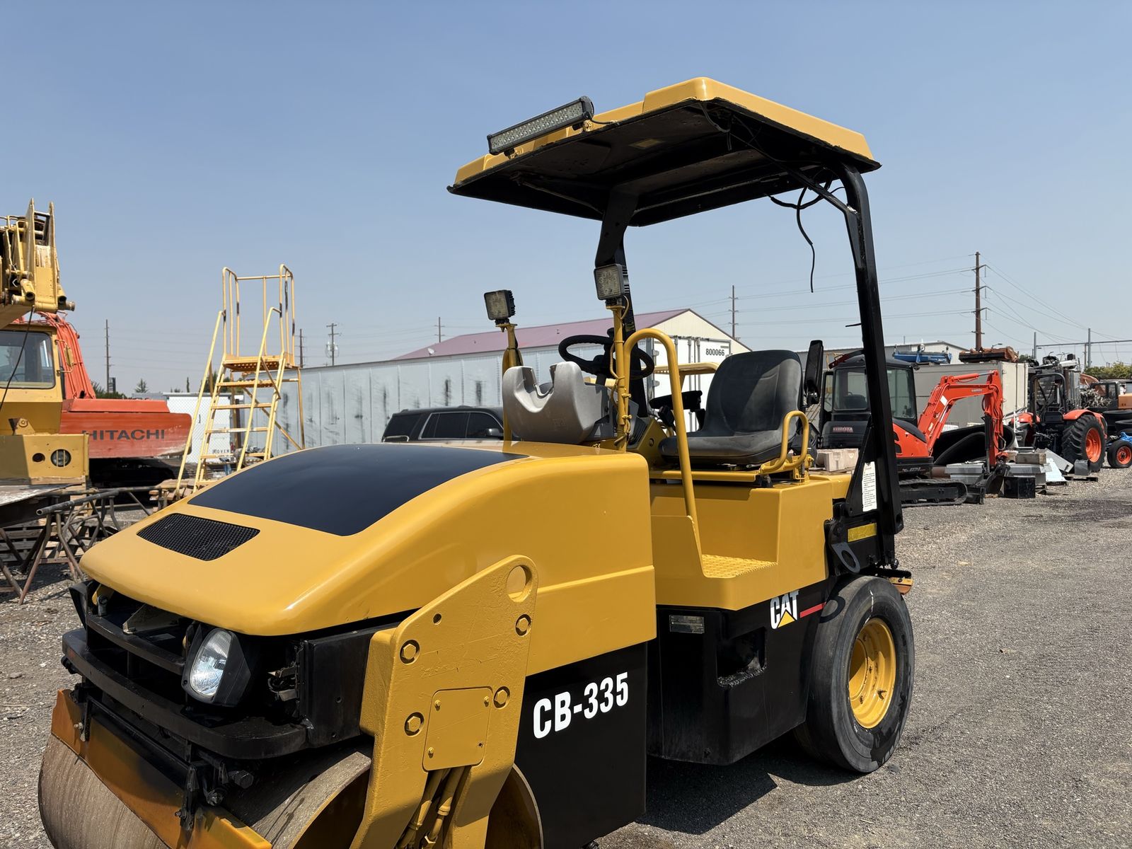 2004 Caterpillar roller 335e