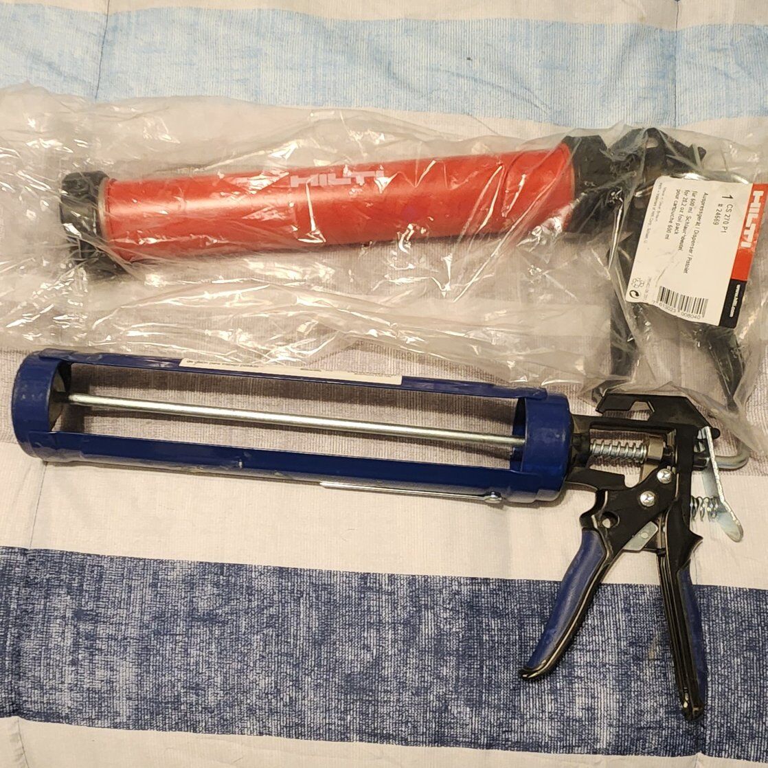 large glue gun  hilti sausage gun
