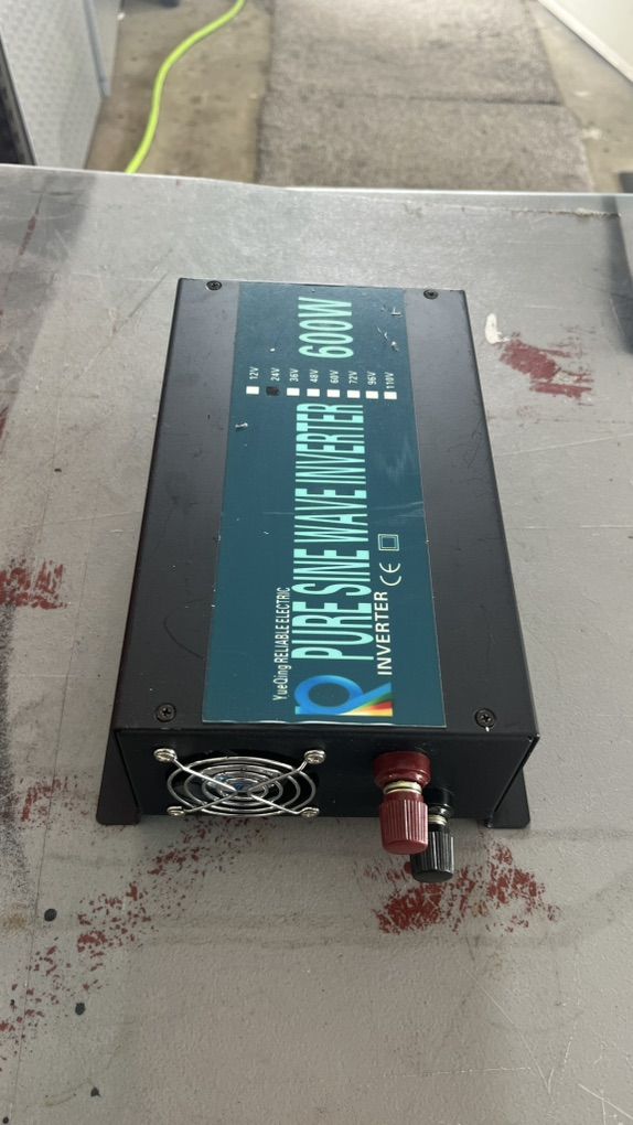 600 Watt 24 Volt Power Inverter