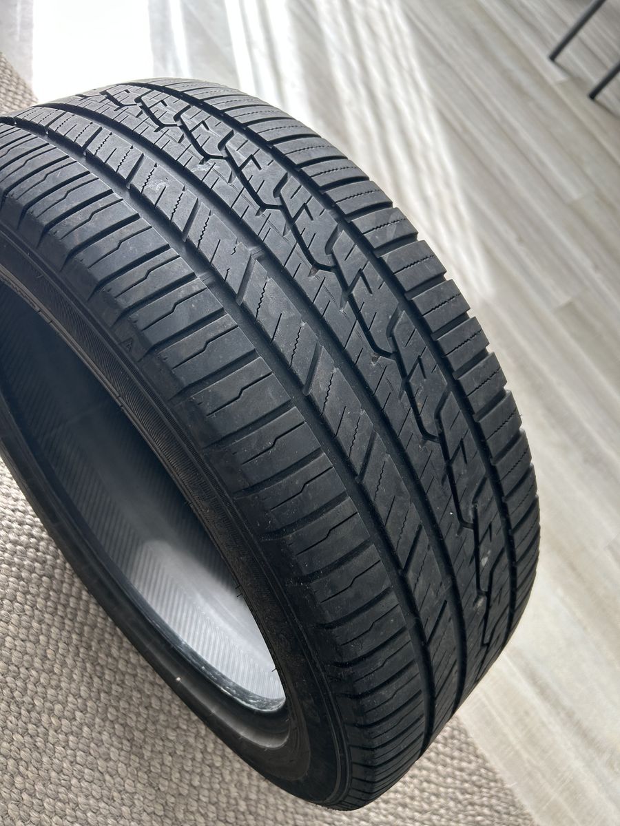 4 Tires 245/50/20 Sumitomo All Seasons 400.00