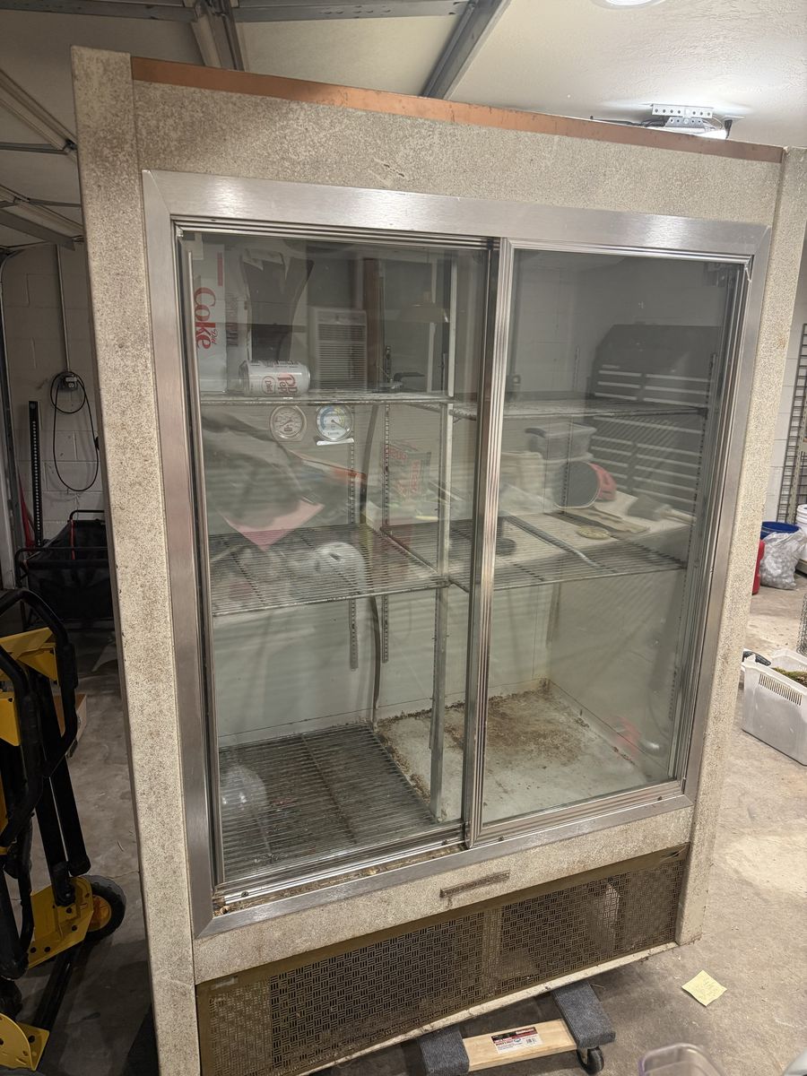 Commercial cooler beverage refrigerator drink fridge merchandiser
