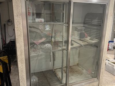 Commercial cooler beverage refrigerator drink fridge merchandiser