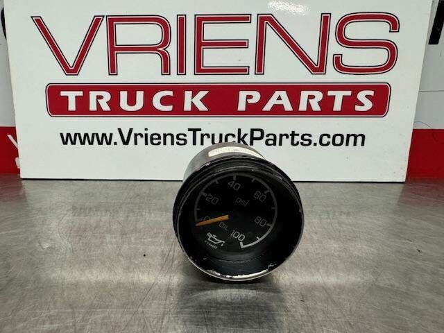 Kenworth Oil Pressure Gauge, Part # Q43-1010
