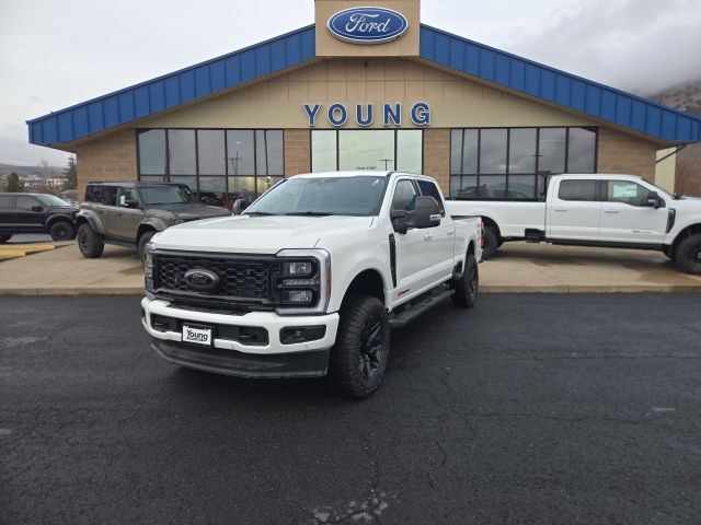 2025 Ford F-350 Super Duty Lariat