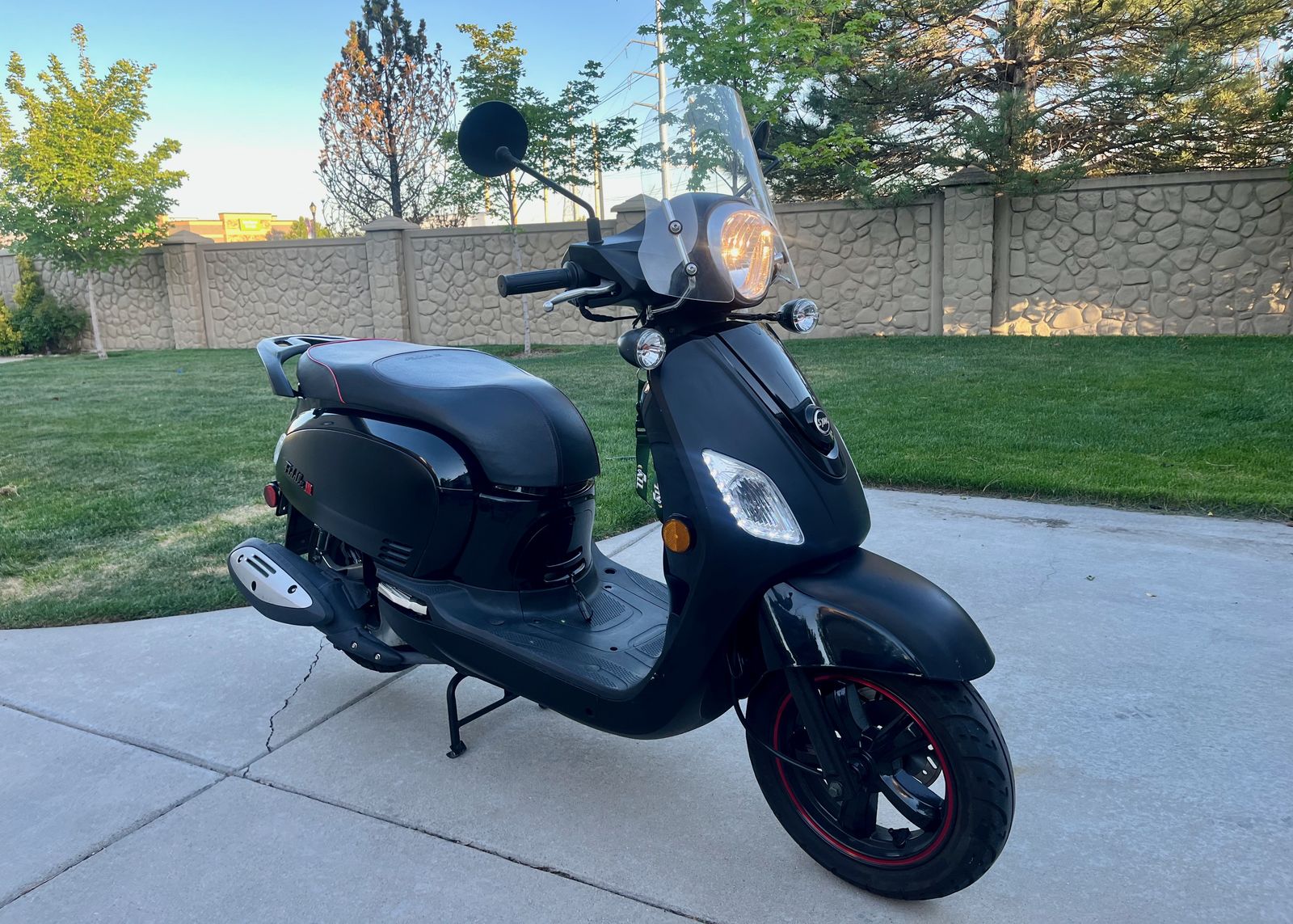 2017 SYM Fiddle III 150 Scooter – Retro Vespa Style – Only 2,065 Miles