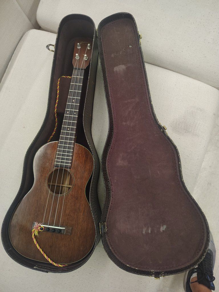 1970’s Martin 14 Fret Tenor Ukulele 1970's