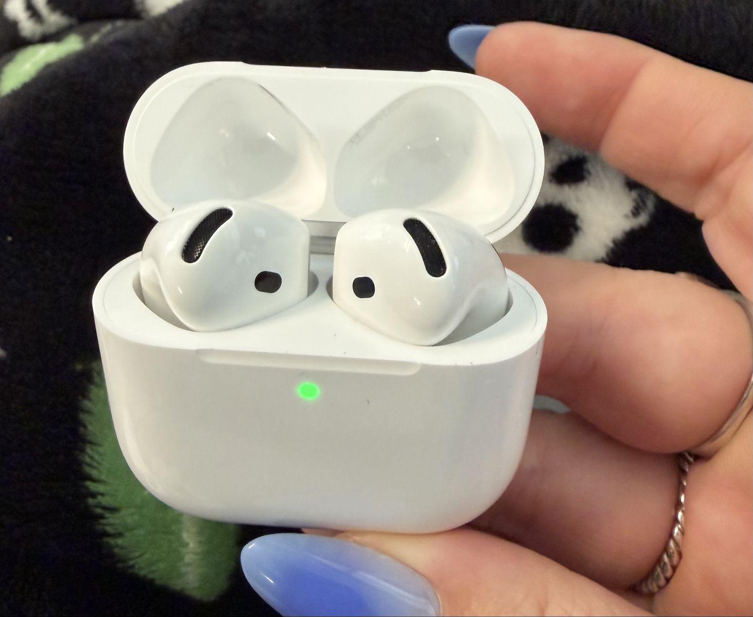 AirPod 4