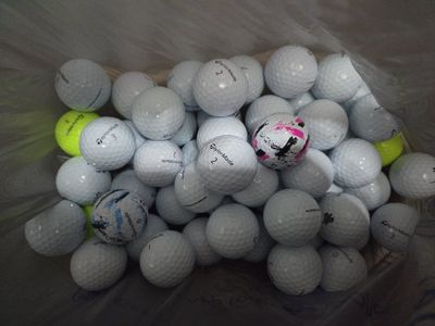 55 Taylormade tour response golf balls