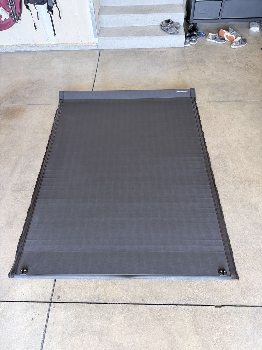 BAK Revolver X4-TS Matte Hard Rolling Tonneau Cover w/ T-Slot Rails for 2021 Ford F-150 6.5ft Bed.