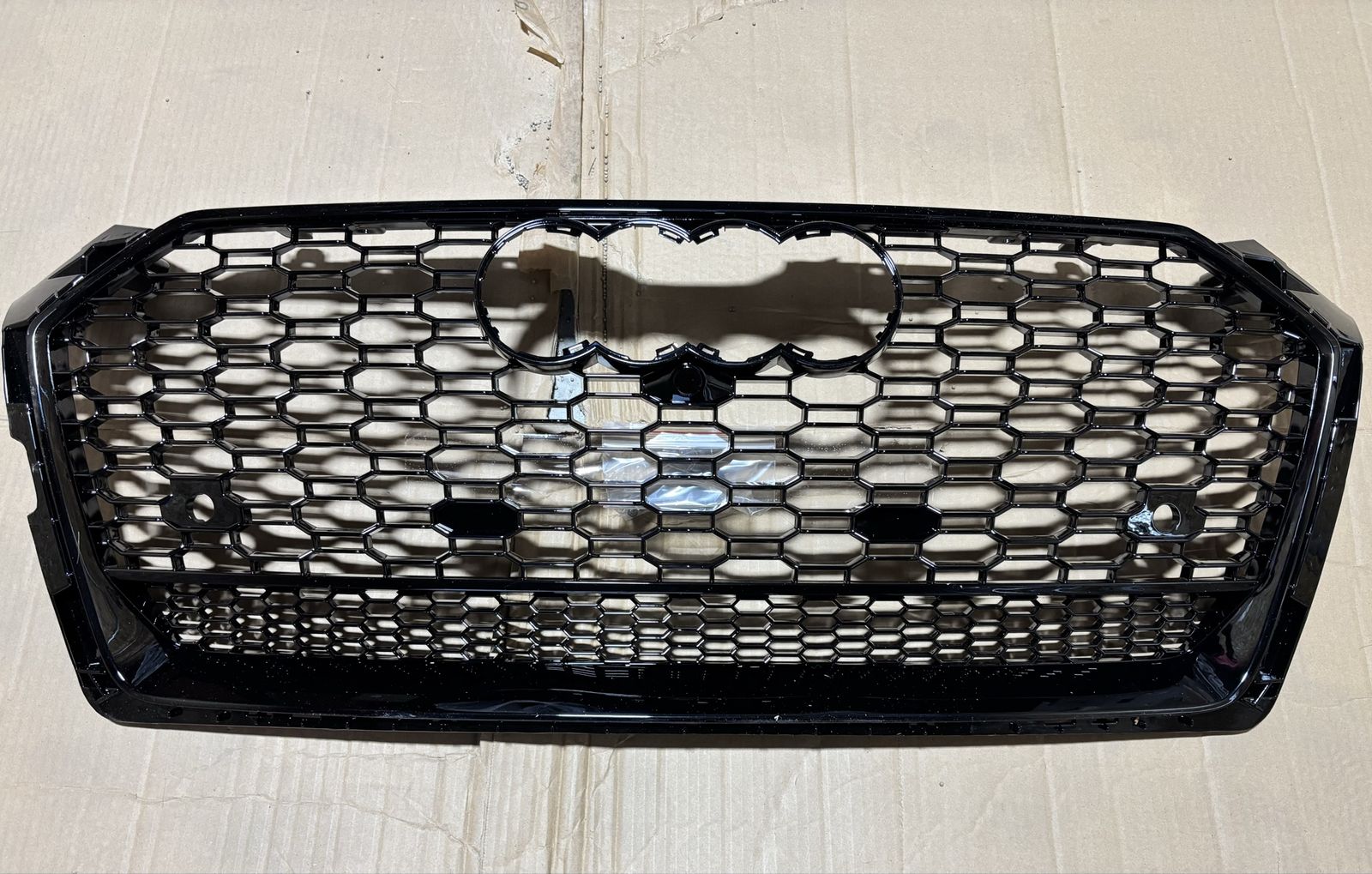 New Audi RS-Style Gloss Black Honeycomb Front Bumper Grille