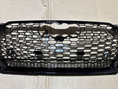 New Audi RS-Style Gloss Black Honeycomb Front Bumper Grille