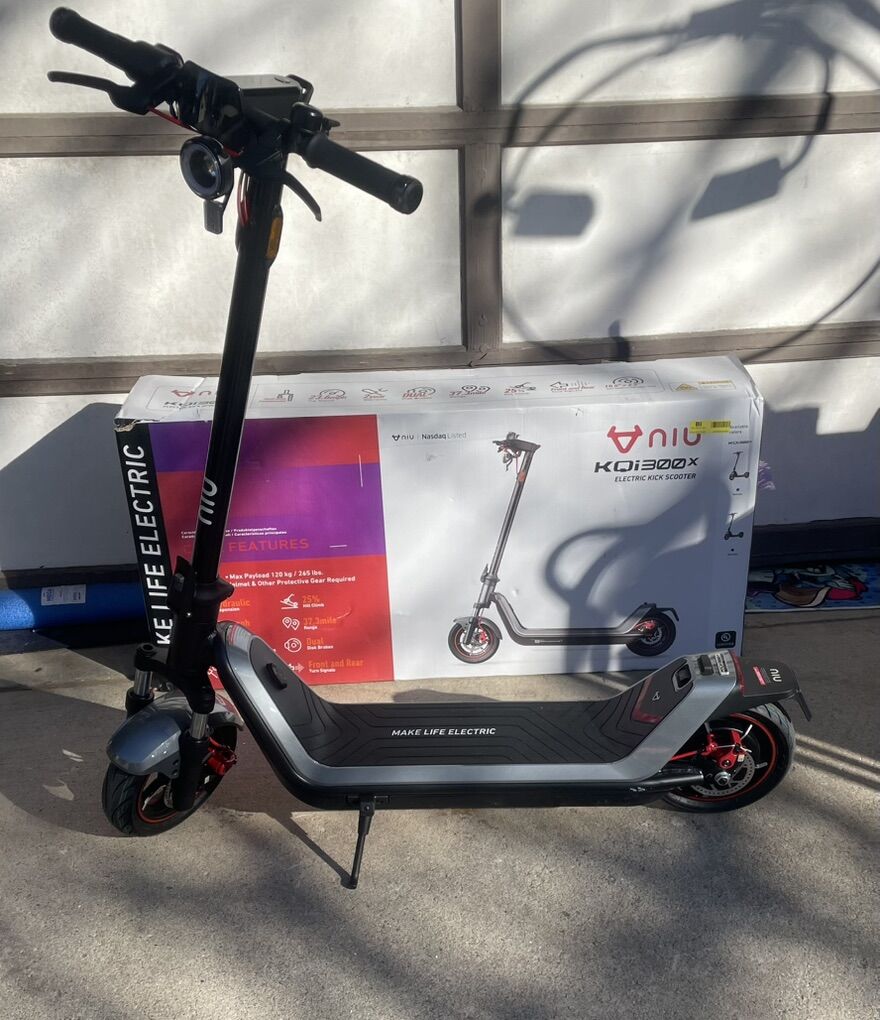 NIU KQi300 All-Terrain Suspension Electric Scooter