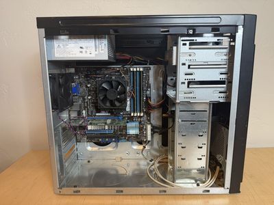 Classic Gaming Computer with AMD A8-3820 CPU and Windows 10