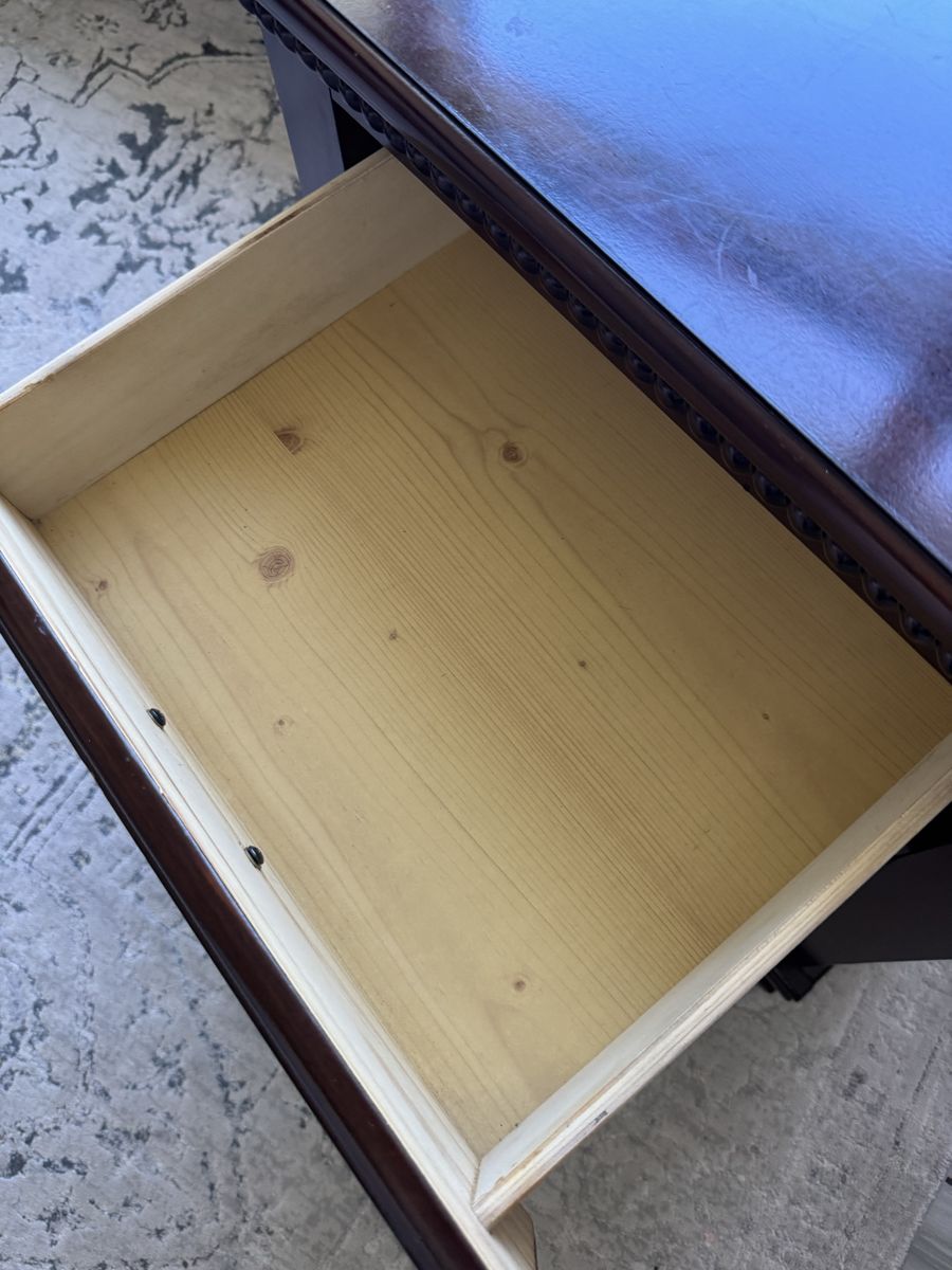 Main image 3
