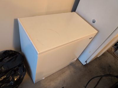 Chest freezer