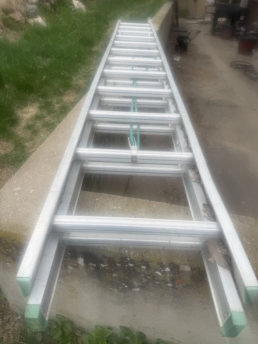 Werner aluminum Extension Ladder
