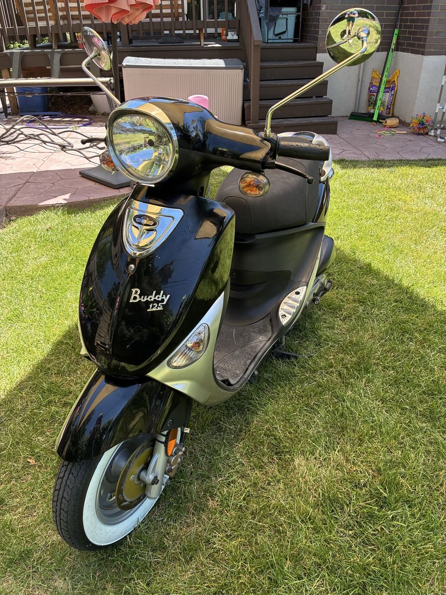 2007 Genuine Buddy 125 Scooter - Excellent Condition, 1,561 Miles, New Whitewall Tires