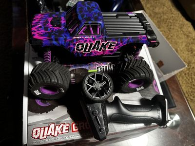 Quake grom 4wd monster truck.