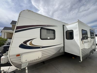 Clean 2012 Salem Slide Bunkhouse Sleeps 9 + extras