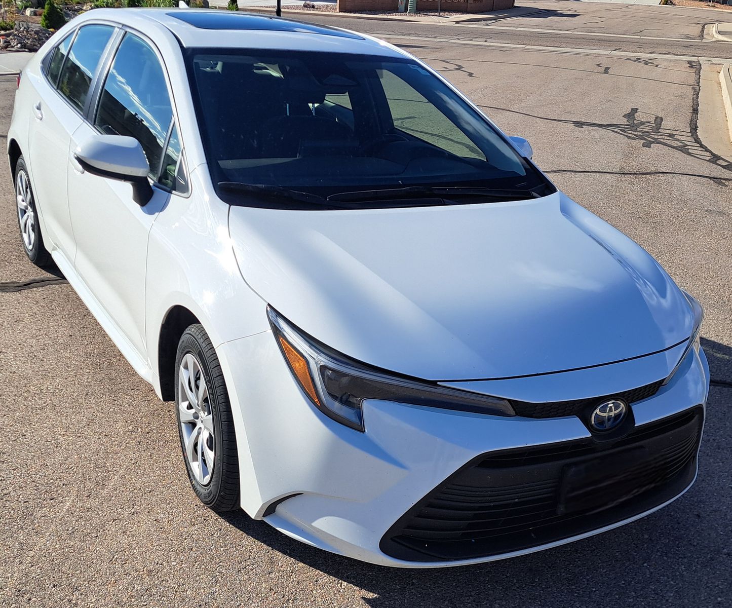 2024 Toyota Corolla Hybrid LE