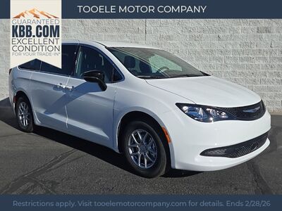 2026 Chrysler Voyager LX