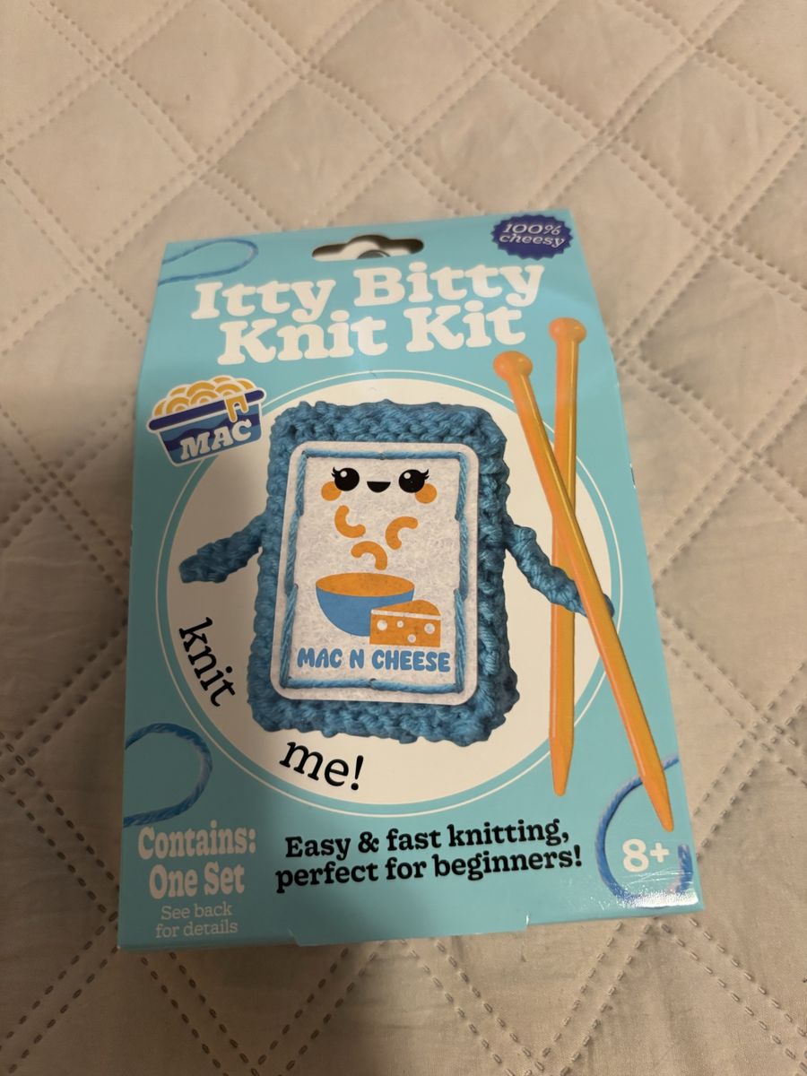 Itty Bitty Knit Kit - Mac and Cheese