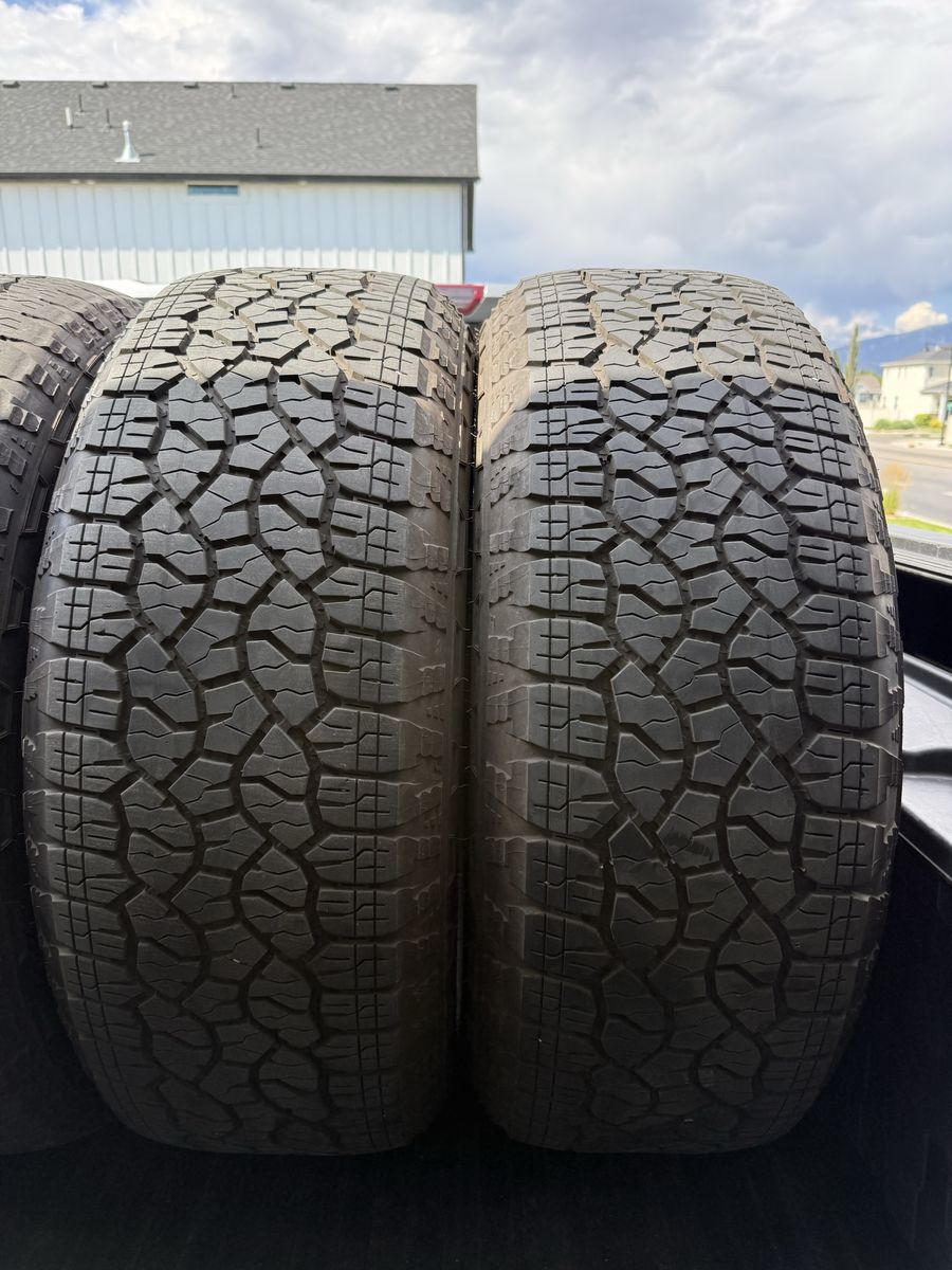 Goodyear Wrangler TrailRunner A/T Tires - 275/60R20