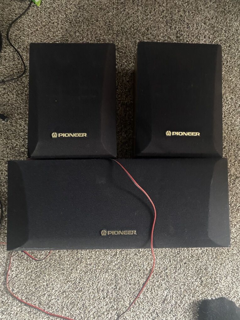 Pioneer Shelf Speakers