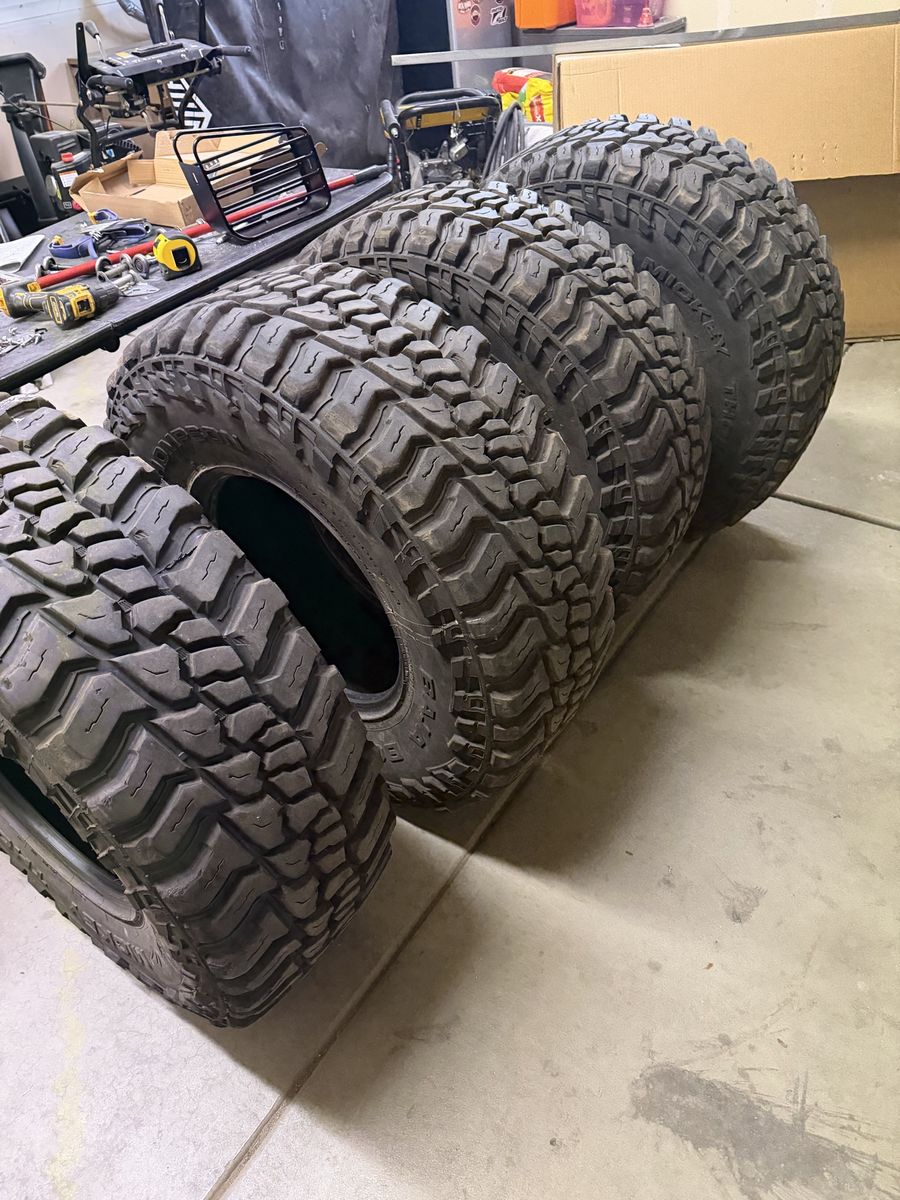 37x12.50R17 Mickey Thompson Baja Boss (Set of 4)