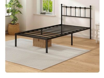 Kujielan full size metal platform bed