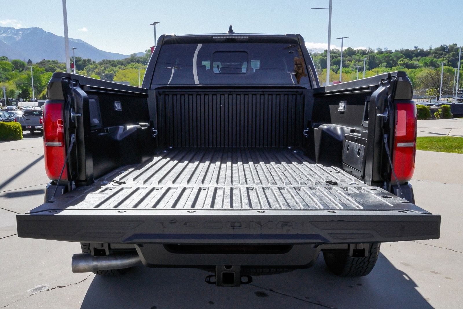 Main image 14