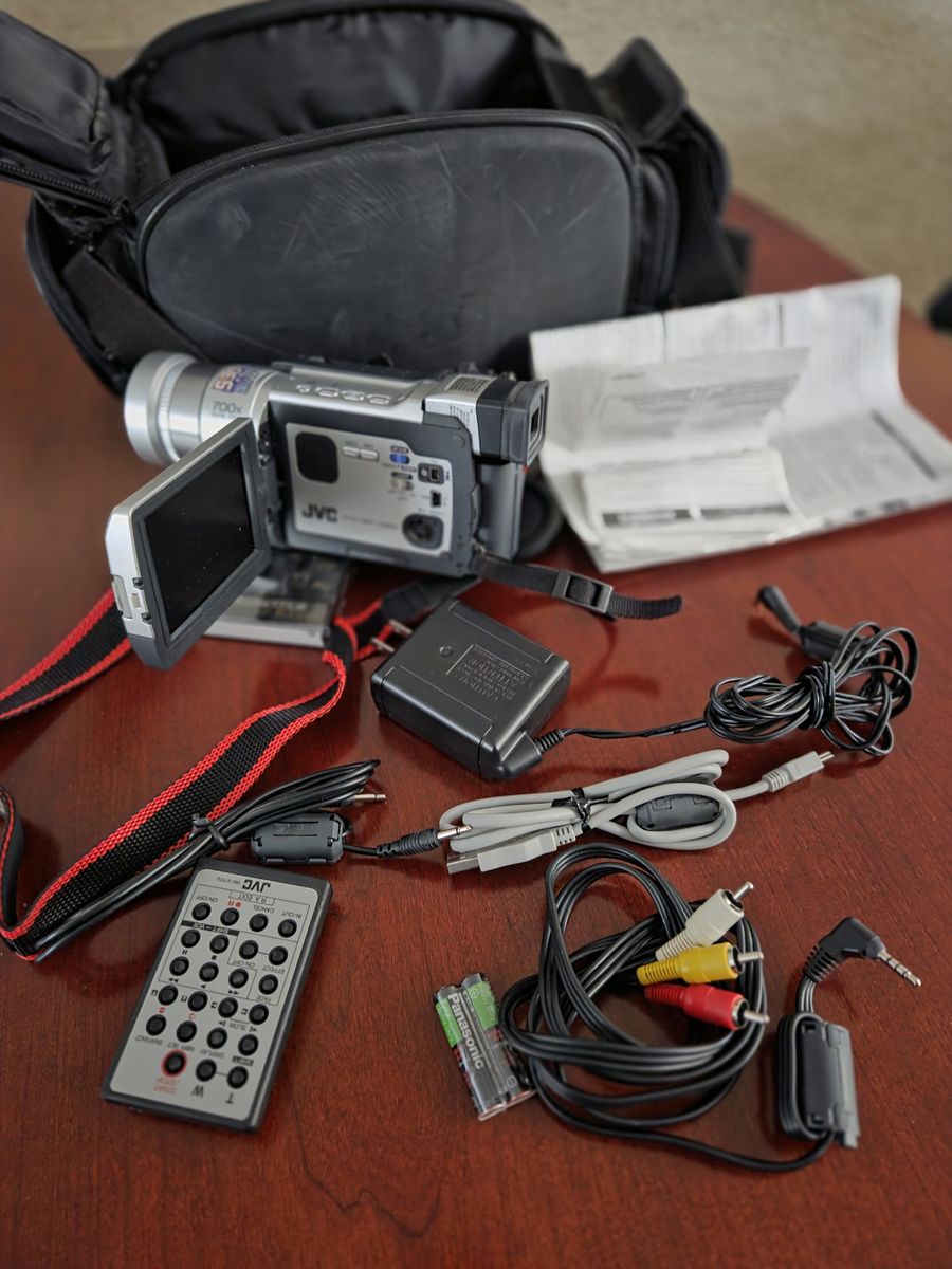 JVC Camcorder   small cartridge