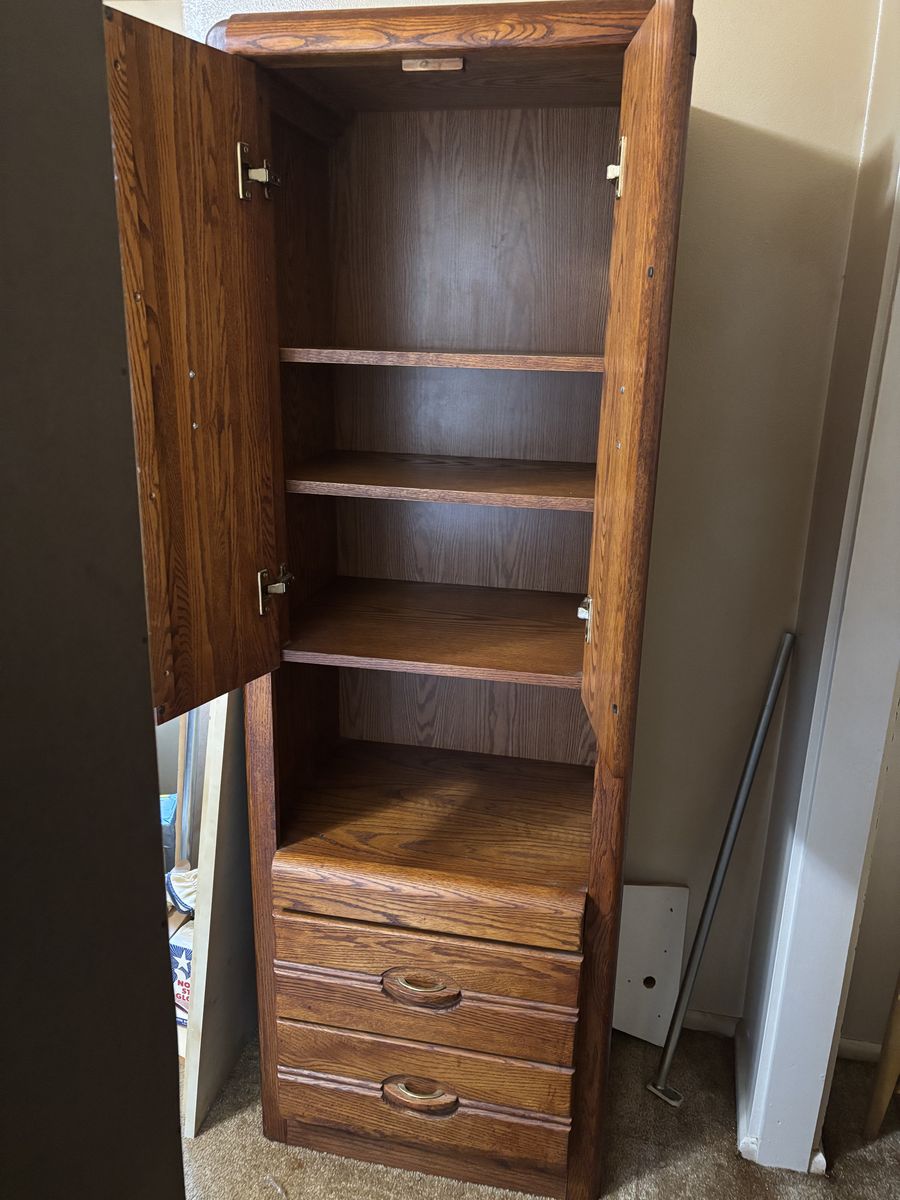 Solid Wood Headboard With Lights And Cabinets