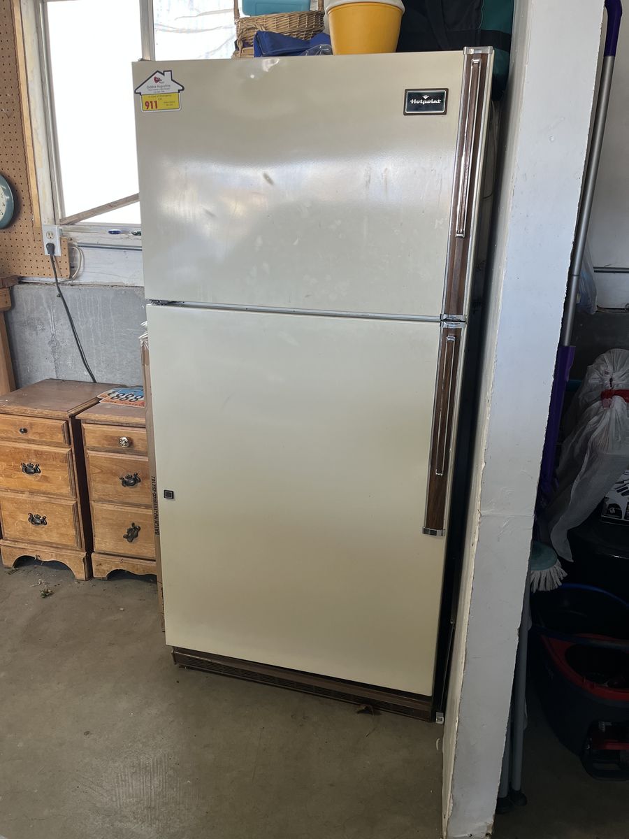Hot Point Fridge