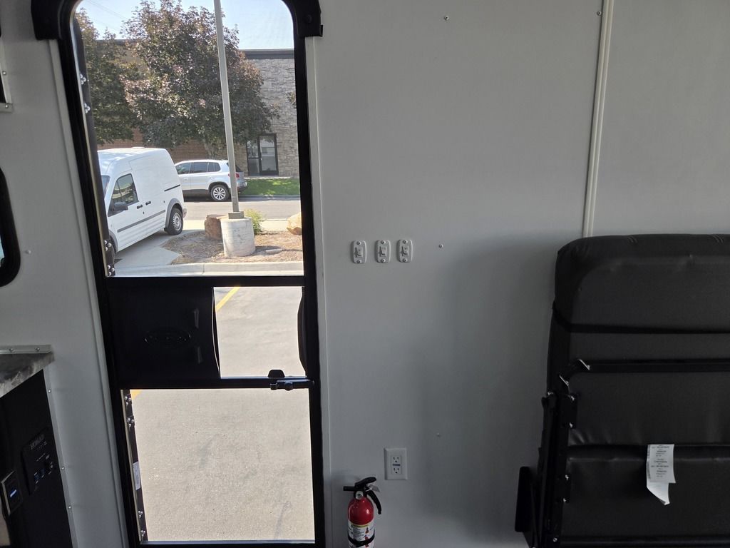 Main image 42