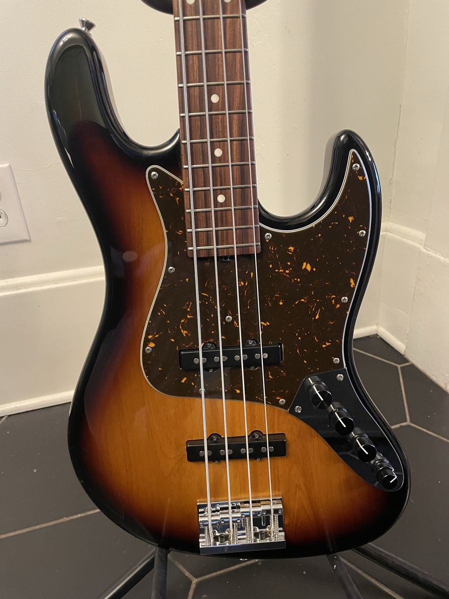 Sadowsky MV4 Jazz Bass w/ hard case
