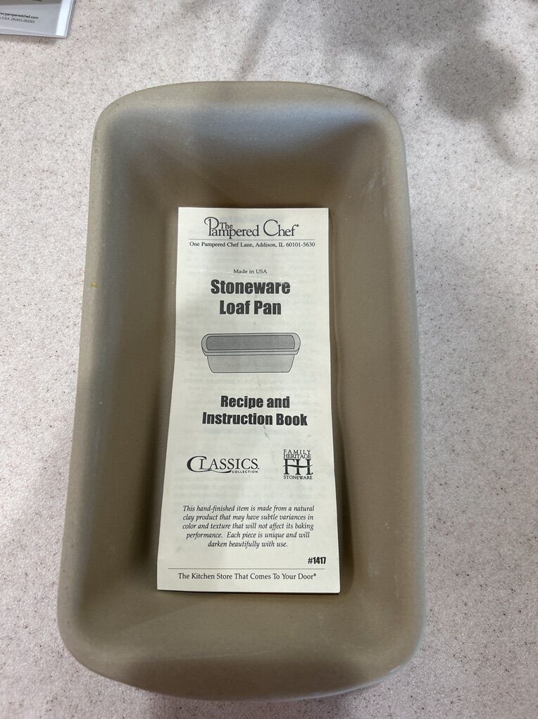 Pampered Chef New Stone Loaf Pan