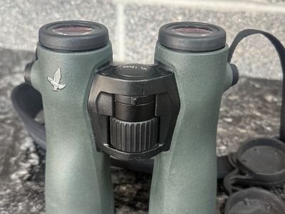 Swarovski NL Pure 12x42 like new