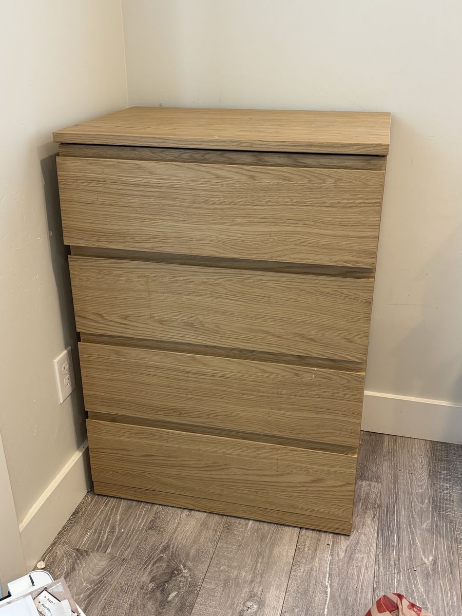 4-Drawer Dresser