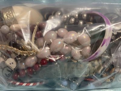 Jewelry Bag (Costume Jewelry Lot)! Nice