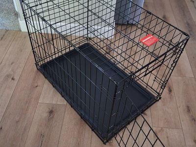 medium dog cage