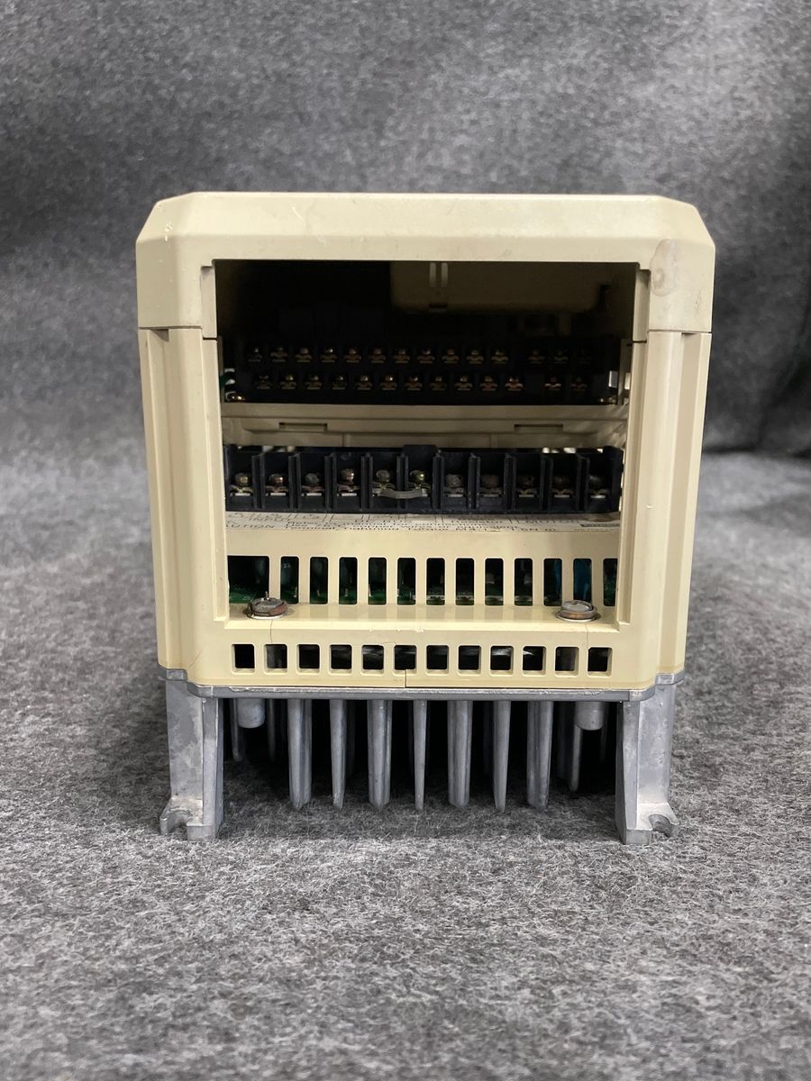 Main image 3