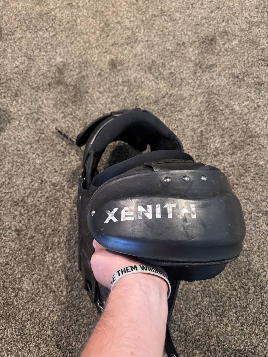 Xenith velocity2 pro football shoulder pads