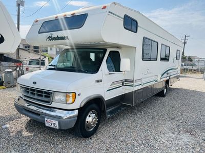 2000 Coachmen Santara 30’ Class C