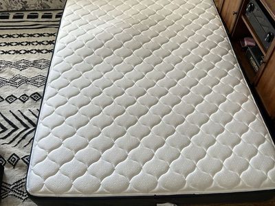Full size mattress