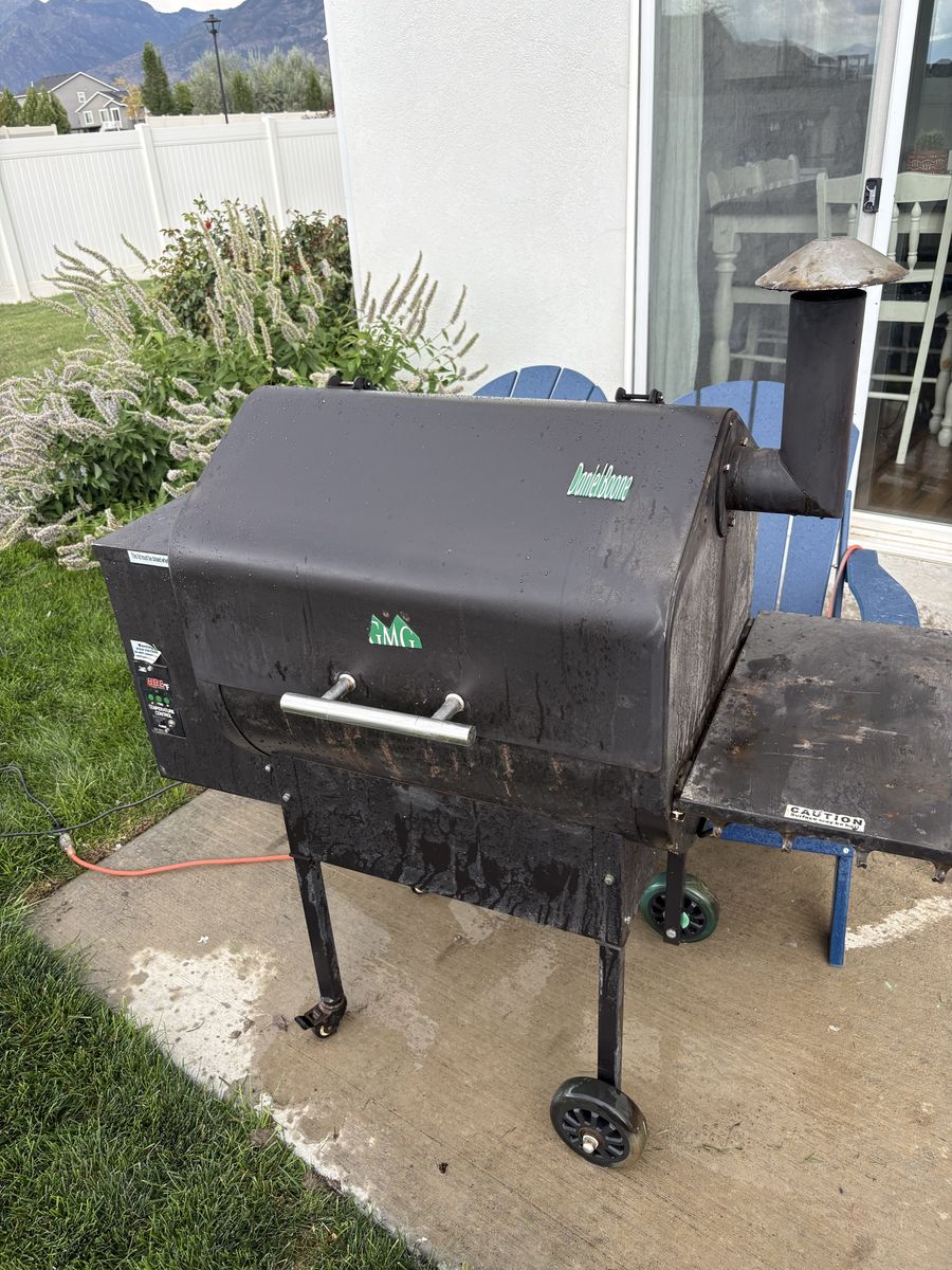 Green Mountain Grills GMG Daniel Boone Pellet Grill (smoker)