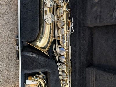 Bundy II Tenor Sax Saxophone with Warranty