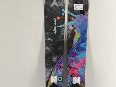 2025 Atomic Bent 110 w/ Atomic Strive 11 Demo Bindings
