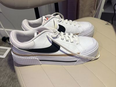 Woman’s Nike shoes